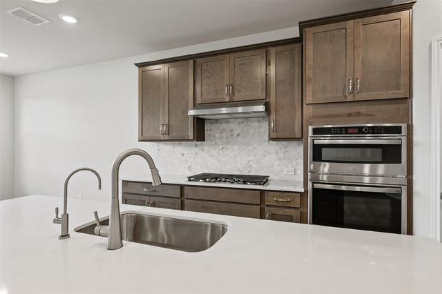 242 Crater Lake DR, Dripping Springs, TX 78620