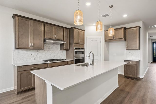 242 Crater Lake DR, Dripping Springs, TX 78620