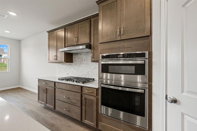242 Crater Lake DR, Dripping Springs, TX 78620