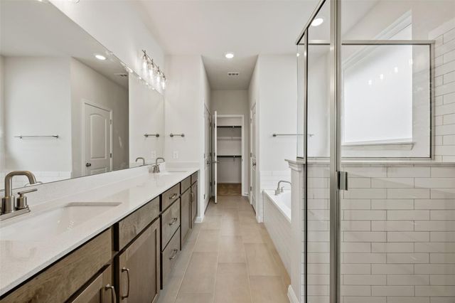 242 Crater Lake DR, Dripping Springs, TX 78620