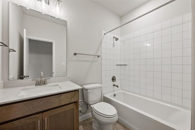 242 Crater Lake DR, Dripping Springs, TX 78620