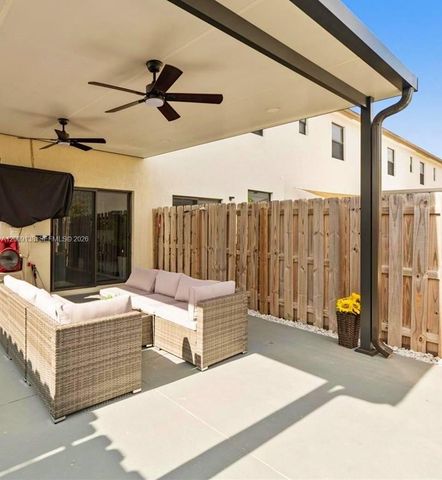 12901 SW 232nd Ln, Homestead, FL 33032