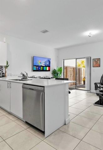 12901 SW 232nd Ln, Homestead, FL 33032