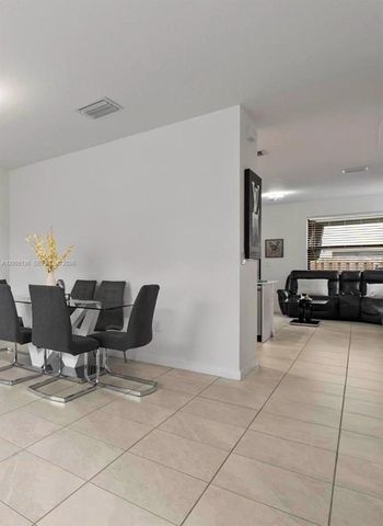 12901 SW 232nd Ln, Homestead, FL 33032