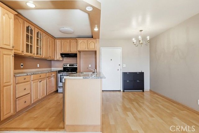 5585 E Pacific Coast Hwy. 353, Long Beach, CA 90804