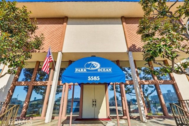 5585 E Pacific Coast Hwy. 353, Long Beach, CA 90804