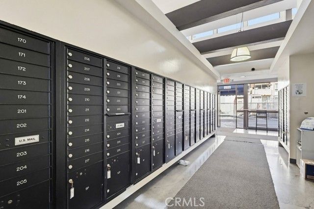 5585 E Pacific Coast Hwy. 353, Long Beach, CA 90804