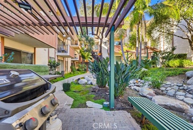 5585 E Pacific Coast Hwy. 353, Long Beach, CA 90804