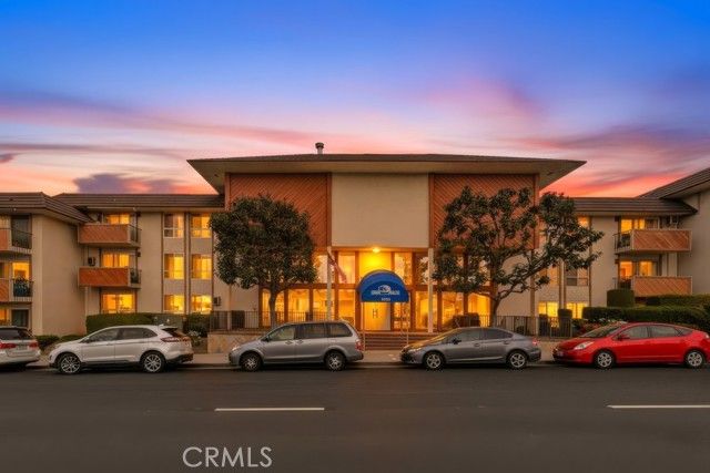 5585 E Pacific Coast Hwy. 353, Long Beach, CA 90804