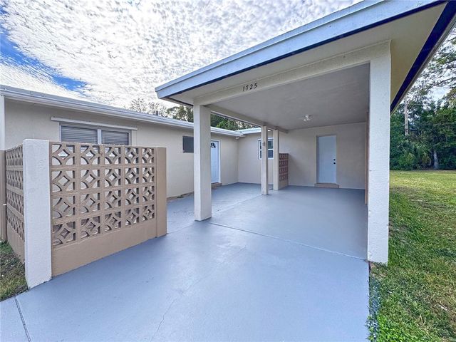 1725 41st Avenue, Vero Beach, FL 32960