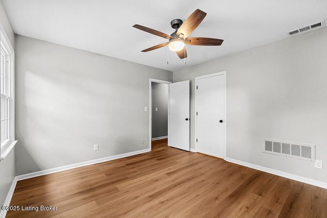 332 Stonehenge Dr, APT 103, Louisville, KY 40207