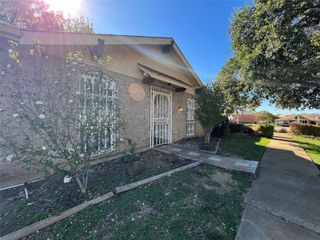 3 E Townhouse Lane 26, Grand Prairie, TX 75052