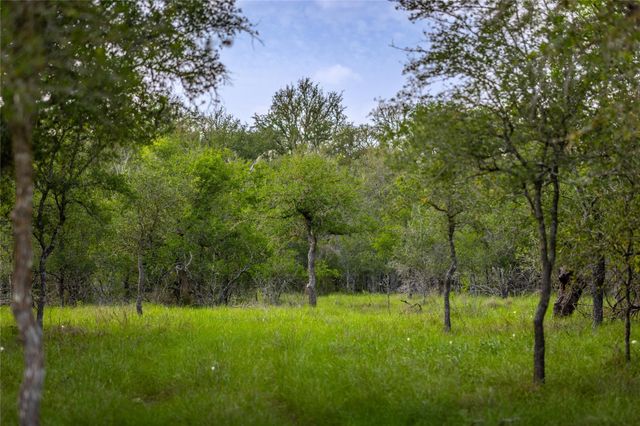 4082 Old Colony Line RD, Lockhart, TX 78643