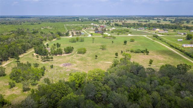 4082 Old Colony Line RD, Lockhart, TX 78643