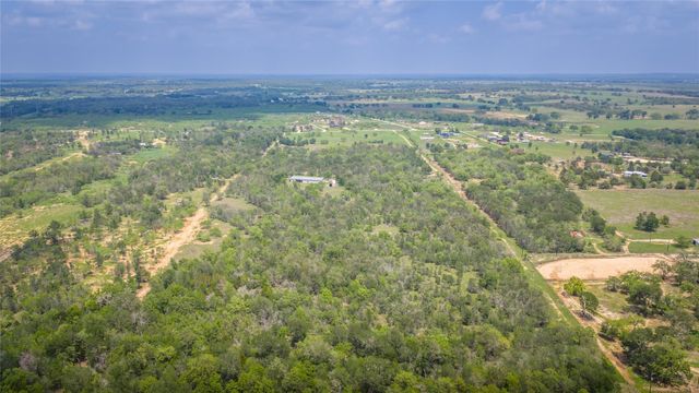 4082 Old Colony Line RD, Lockhart, TX 78643