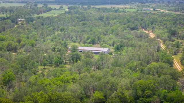 4082 Old Colony Line RD, Lockhart, TX 78643