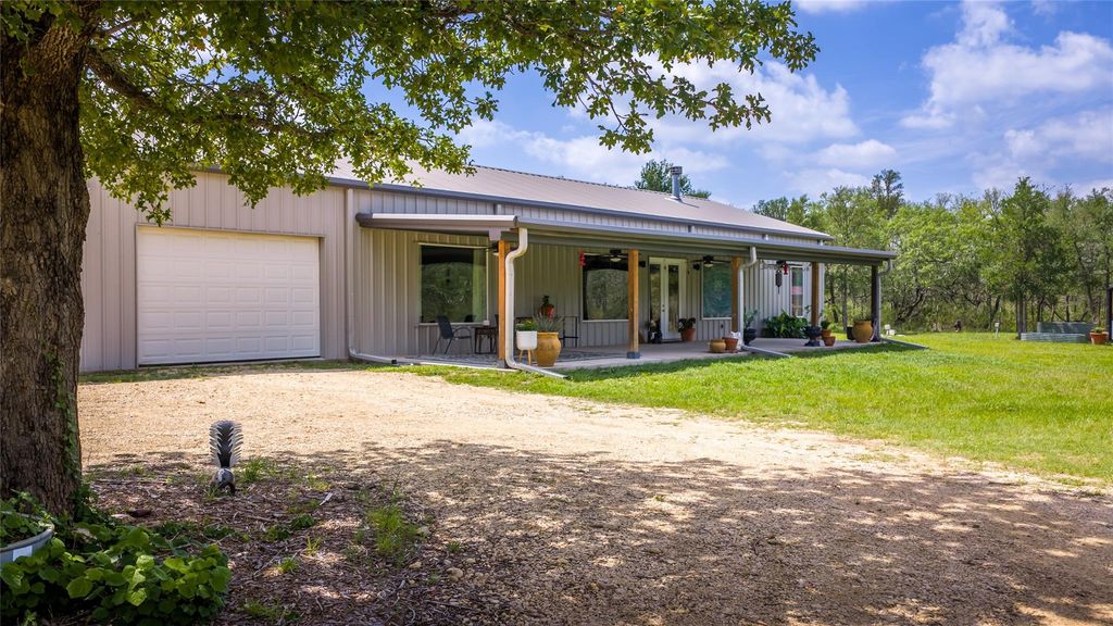 4082 Old Colony Line RD, Lockhart, TX 78643