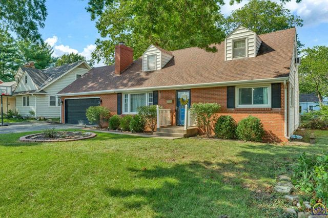 3626 SW 17th ST, Topeka, KS 66604