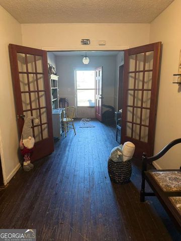 47 Mathis Lake Road, Thomaston, GA 30286