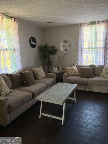 47 Mathis Lake Road, Thomaston, GA 30286