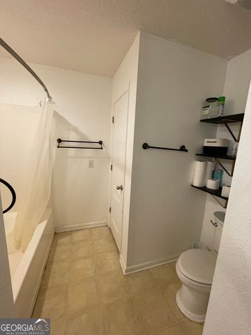 134 Auburn Circle, Glennville, GA 30427