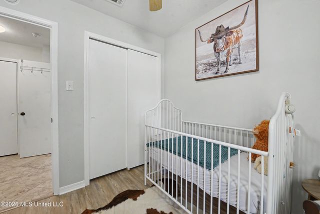 1537 S 10th Street, Ocean Springs, MS 39564