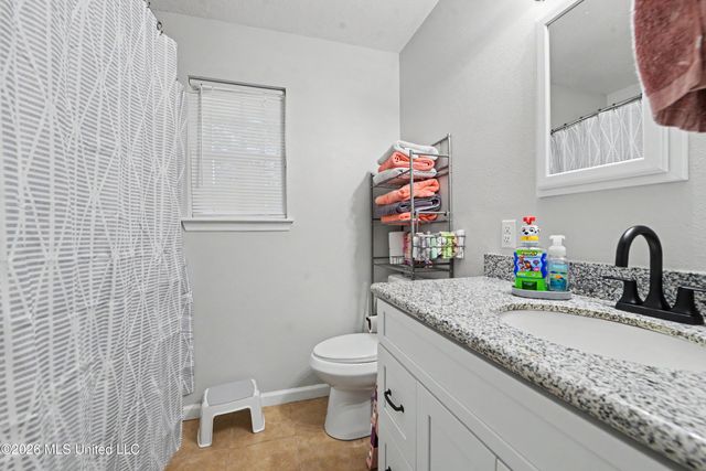 1537 S 10th Street, Ocean Springs, MS 39564