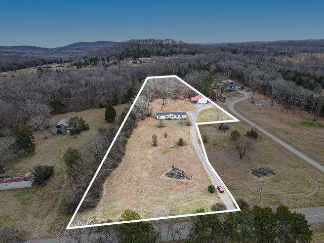 4052 Hill Rd, Rockvale, TN 37153