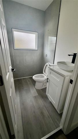 820 E DESOTO STREET, Clermont, FL 34711