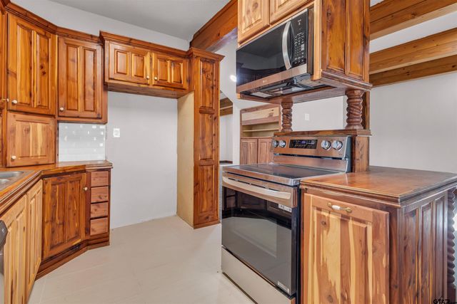 4543 RS County Road 2470, Emory, TX 75440