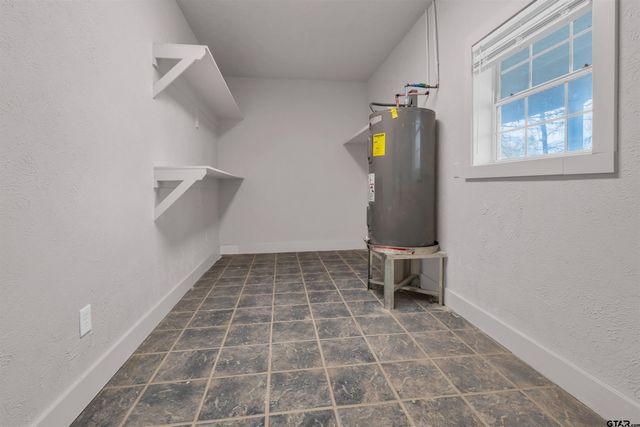 4543 RS County Road 2470, Emory, TX 75440