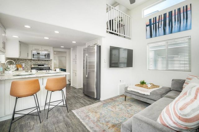 170 Diana Street 12, Encinitas, CA 92024