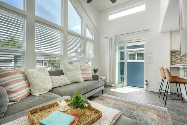 170 Diana Street 12, Encinitas, CA 92024