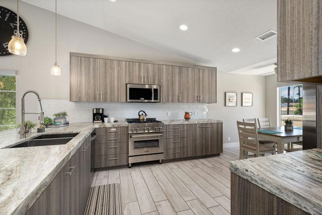 172 Torrey Pine Drive, Palm Desert, CA 92211