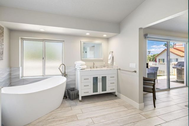 172 Torrey Pine Drive, Palm Desert, CA 92211
