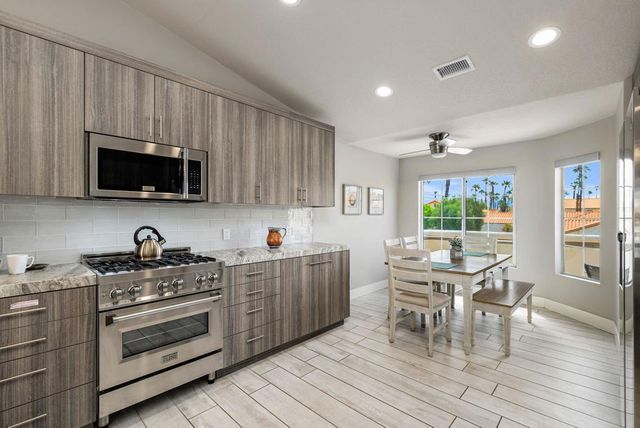 172 Torrey Pine Drive, Palm Desert, CA 92211
