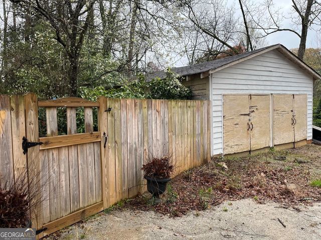 1226 Zebulon Road, Griffin, GA 30224