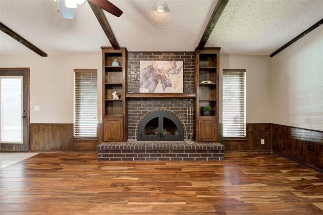 733 N Robinson Avenue, Moore, OK 73170