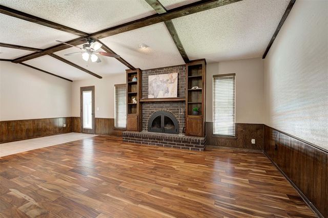733 N Robinson Avenue, Moore, OK 73170