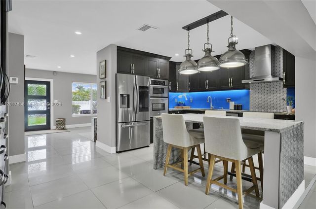 5241 SW 104th Ave, Miami, FL 33165