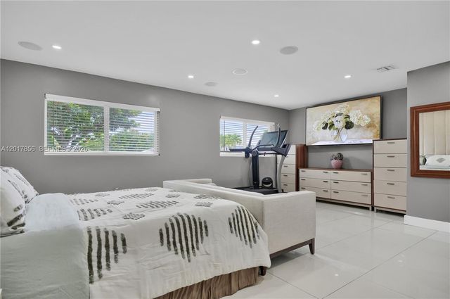 5241 SW 104th Ave, Miami, FL 33165