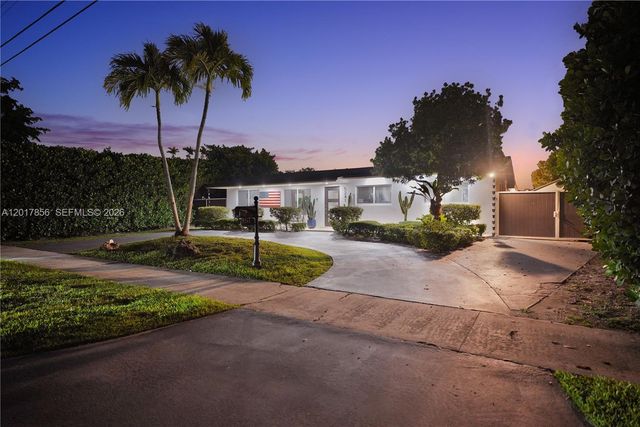 5241 SW 104th Ave, Miami, FL 33165
