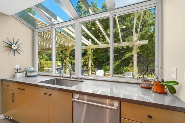 2840 Three Springs Drive, Westlake Village, CA 91361