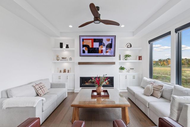 2702 Mayo Prairie Lane SW, Rochester, MN 55902