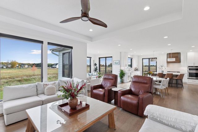 2702 Mayo Prairie Lane SW, Rochester, MN 55902