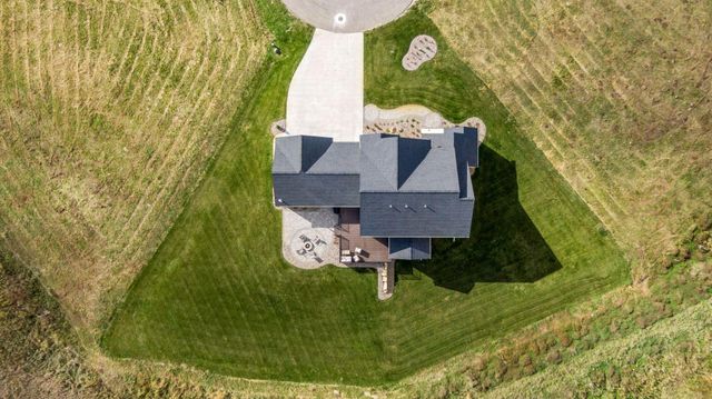 2702 Mayo Prairie Lane SW, Rochester, MN 55902