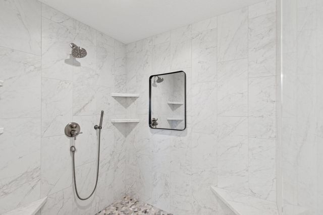 2702 Mayo Prairie Lane SW, Rochester, MN 55902