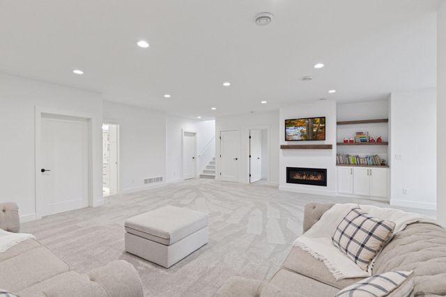 2702 Mayo Prairie Lane SW, Rochester, MN 55902