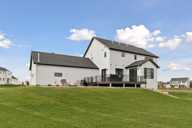 2702 Mayo Prairie Lane SW, Rochester, MN 55902