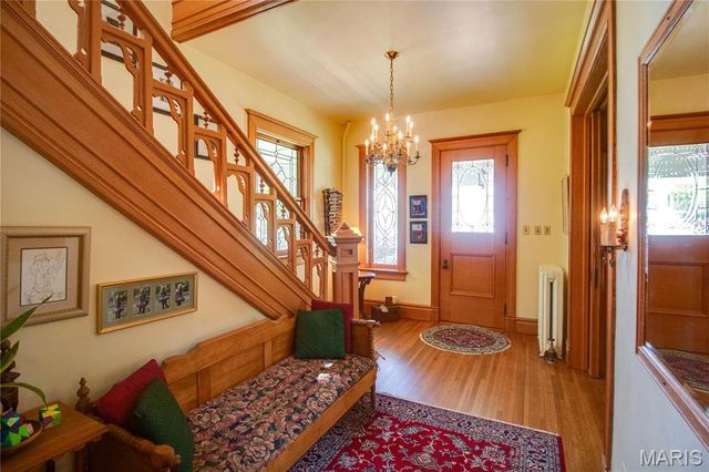 619 E Main Street, Carlinville, IL 62626